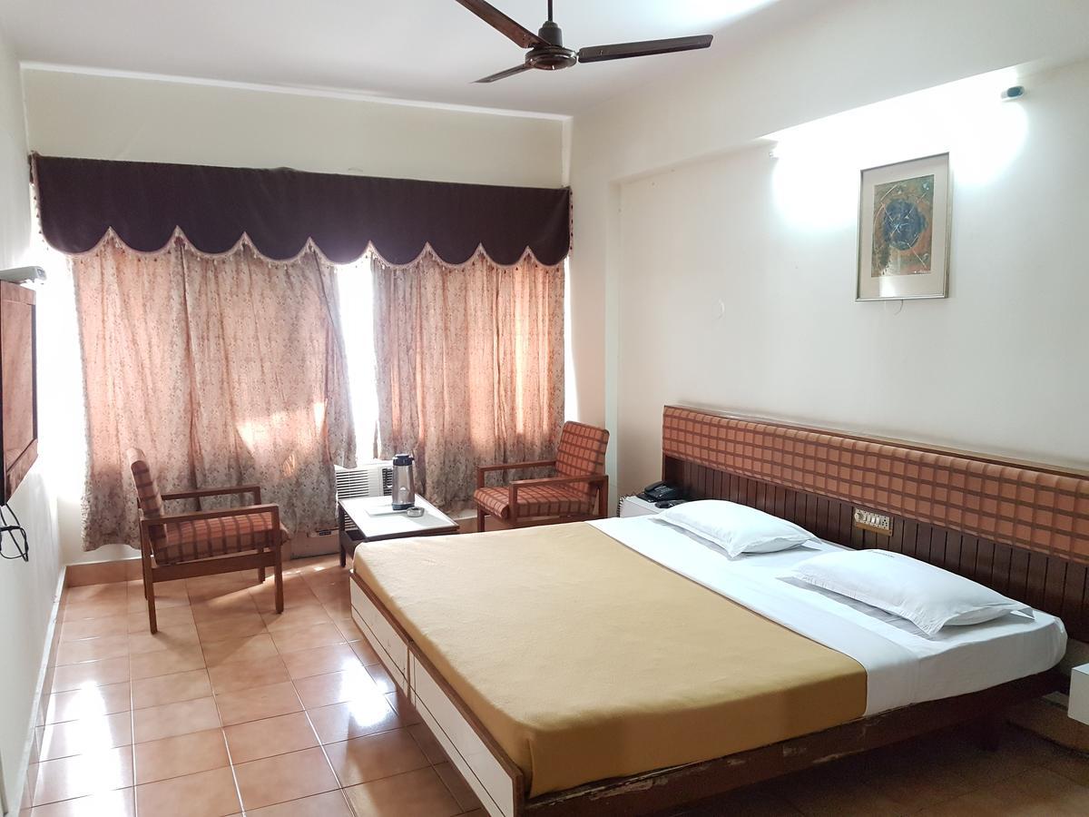 Hotel Siddhartha Hyderabad Exteriör bild
