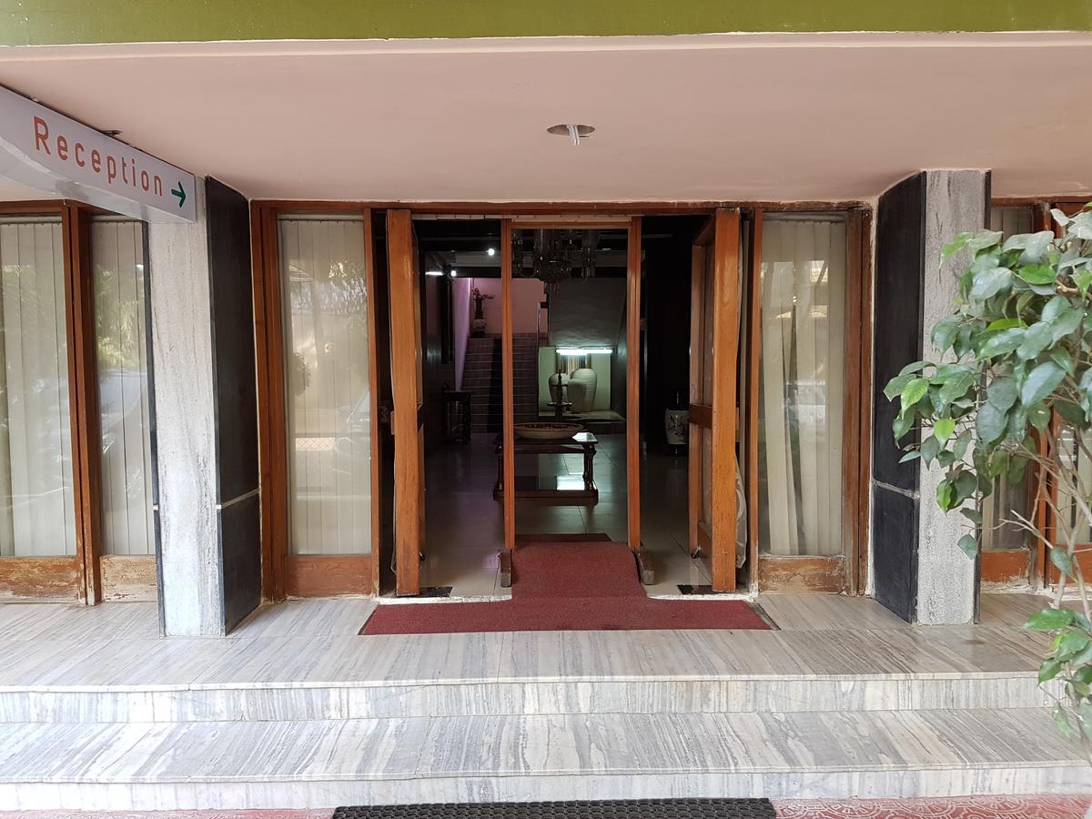 Hotel Siddhartha Hyderabad Exteriör bild